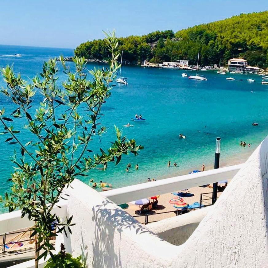 Geo & Art Boutique Hotel Himara Bagian luar foto