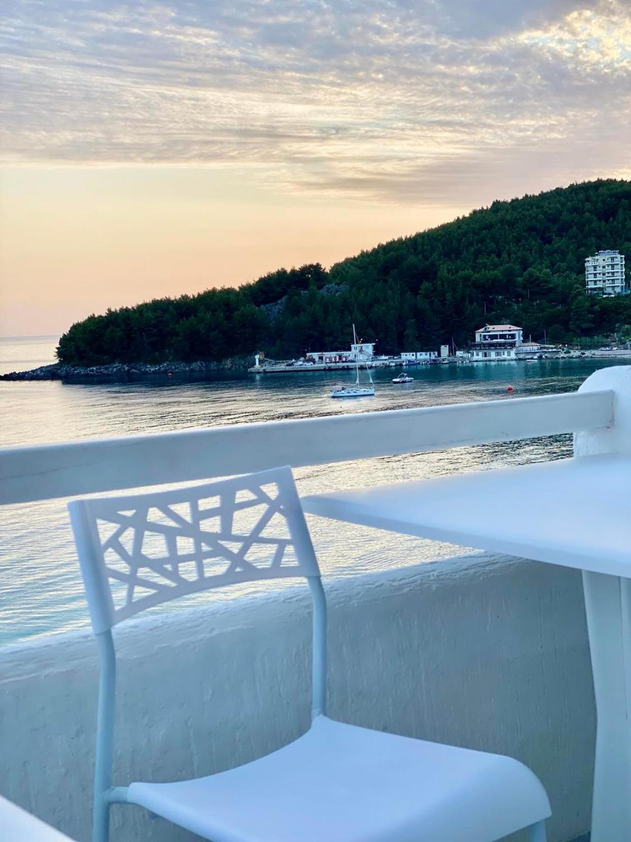 Geo & Art Boutique Hotel Himara Bagian luar foto