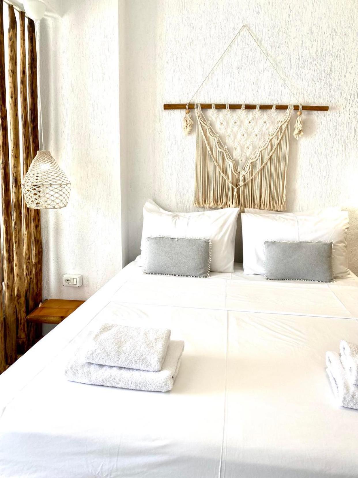 Geo & Art Boutique Hotel Himara Bagian luar foto