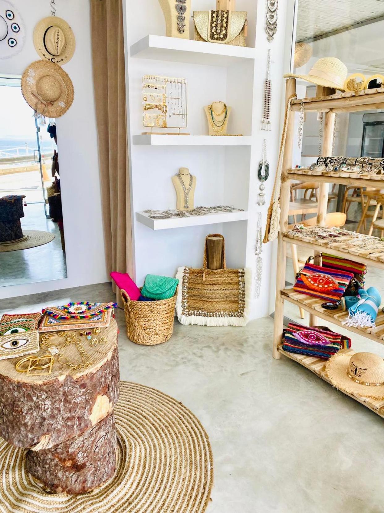 Geo & Art Boutique Hotel Himara Bagian luar foto