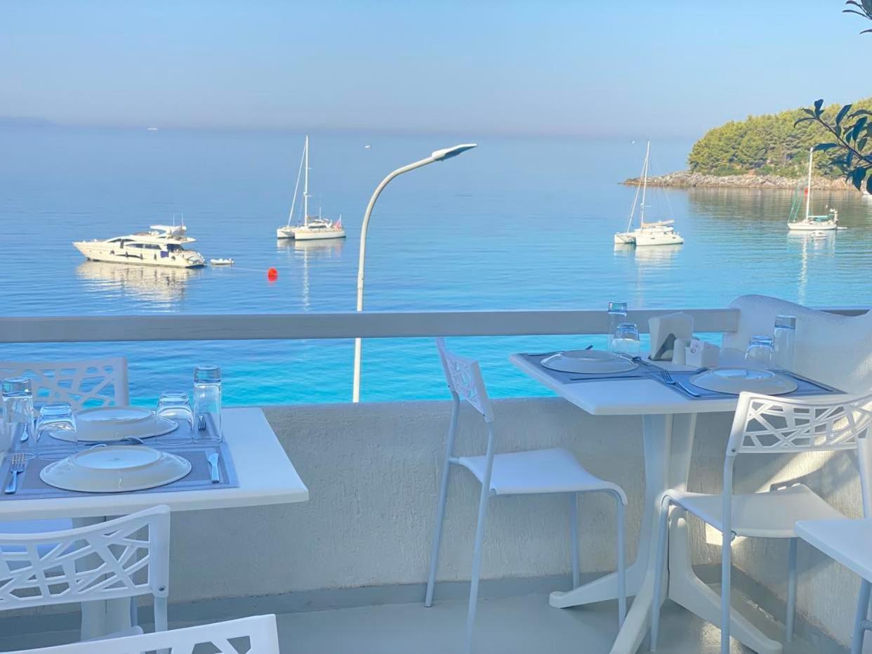 Geo & Art Boutique Hotel Himara Bagian luar foto