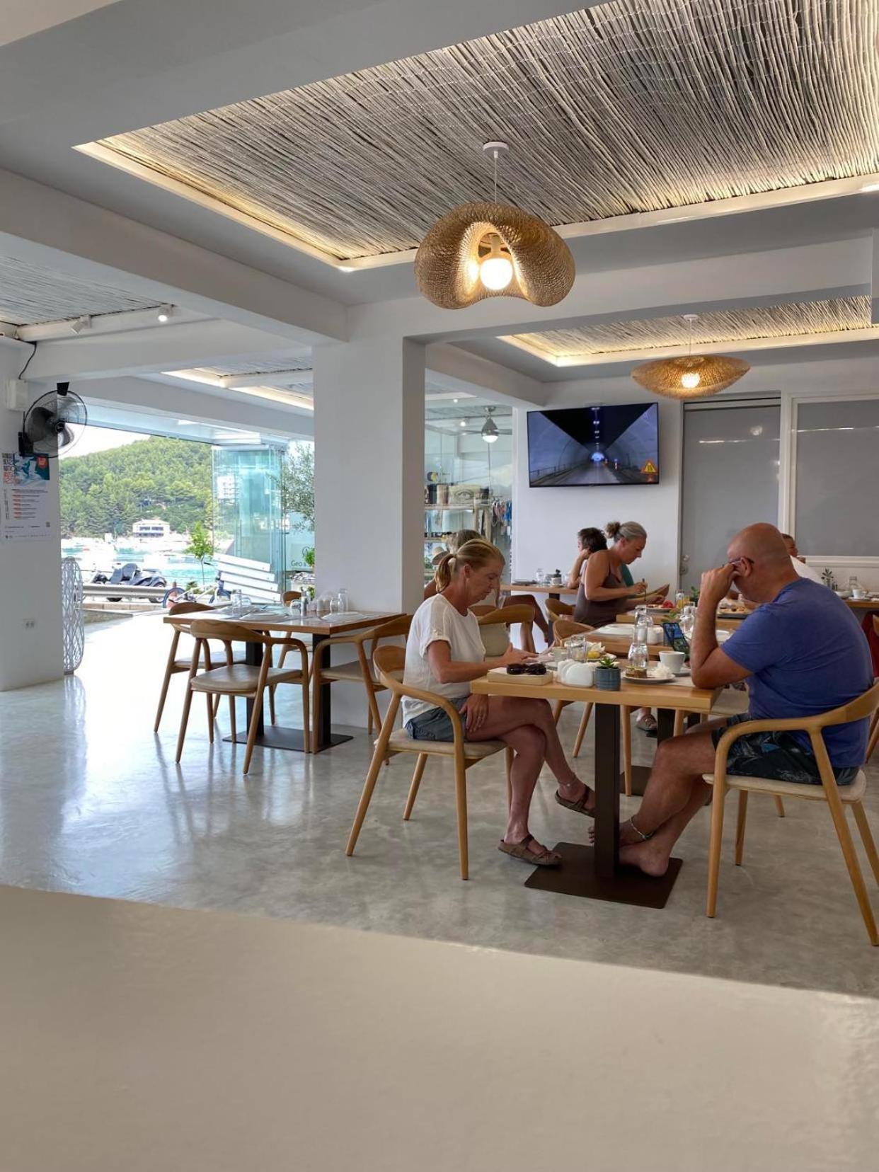 Geo & Art Boutique Hotel Himara Bagian luar foto